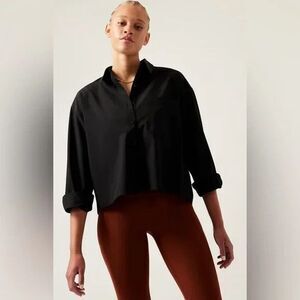 Athleta Cropped Stretch Tech Top Women's Large Black Long Sleeve Performance